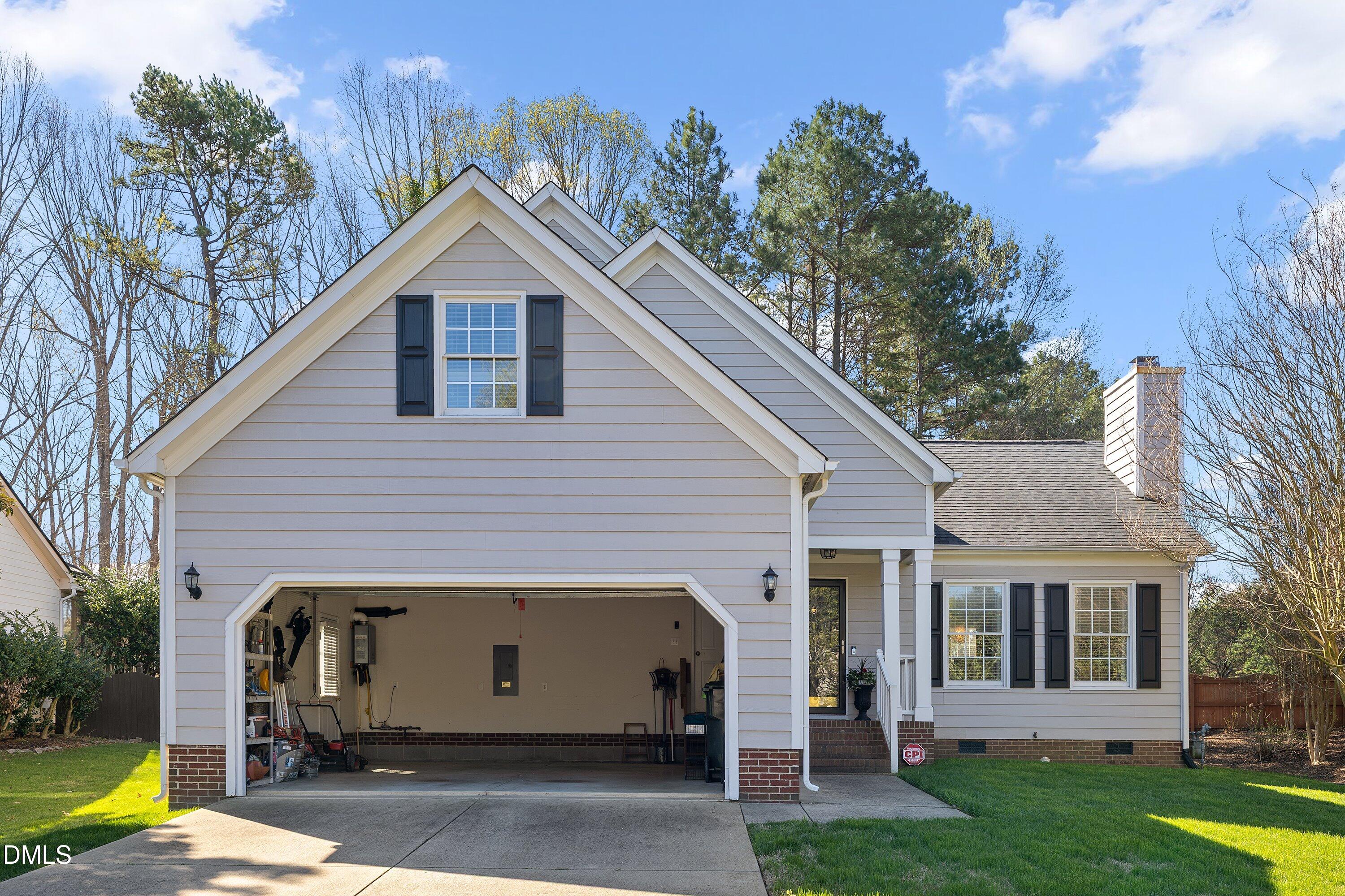 2349 Kendricks Court Raleigh, NC 27613 - Photo 3 of 29 04-2349 Kendricks Ct _4511
