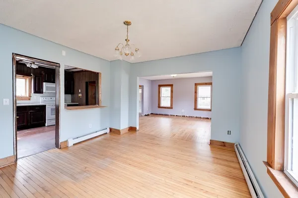$349,900 | 14 Dewey Street, Easthampton, MA 01027