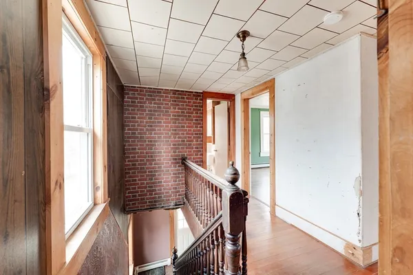 $349,900 | 14 Dewey Street, Easthampton, MA 01027