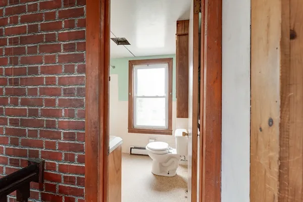 $349,900 | 14 Dewey Street, Easthampton, MA 01027