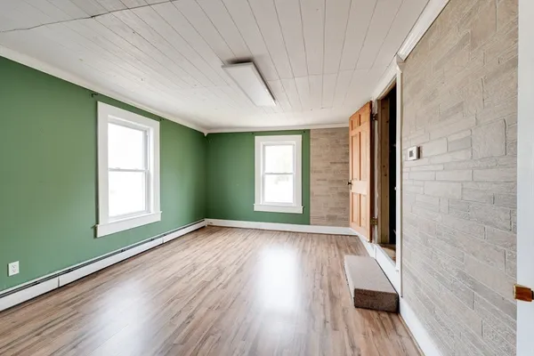 $349,900 | 14 Dewey Street, Easthampton, MA 01027