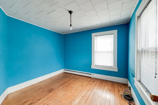 $349,900 | 14 Dewey Street, Easthampton, MA 01027