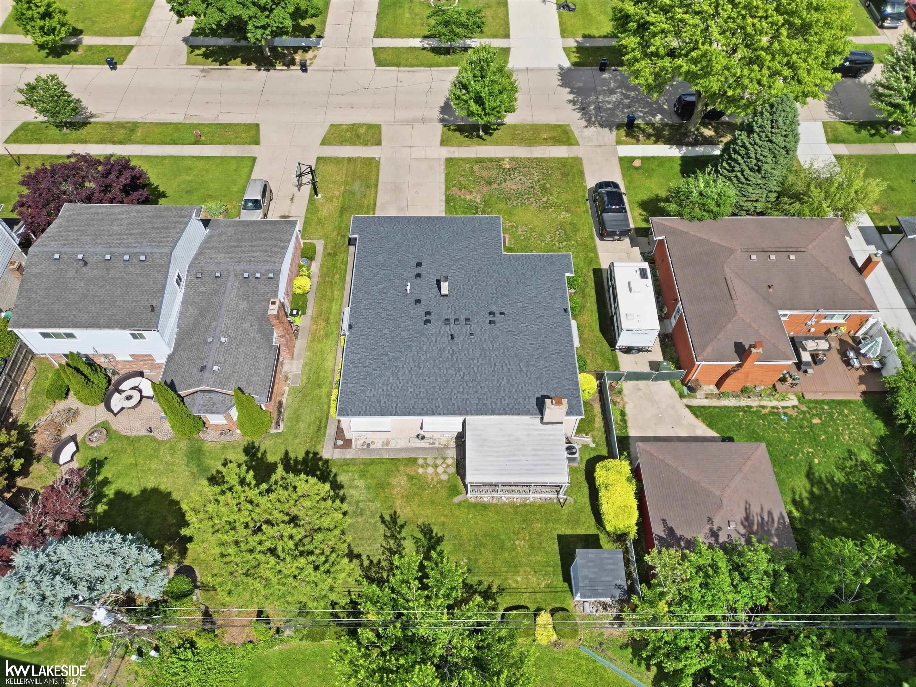 34265 Greentrees Road Sterling Heights, MI 48312 - Photo 39 of 41