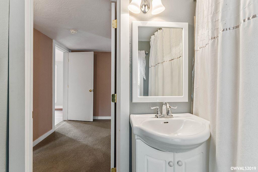 476 Southwest Maple Street Dallas, OR 97338 - Photo 35 of 42 Gallery Image 35