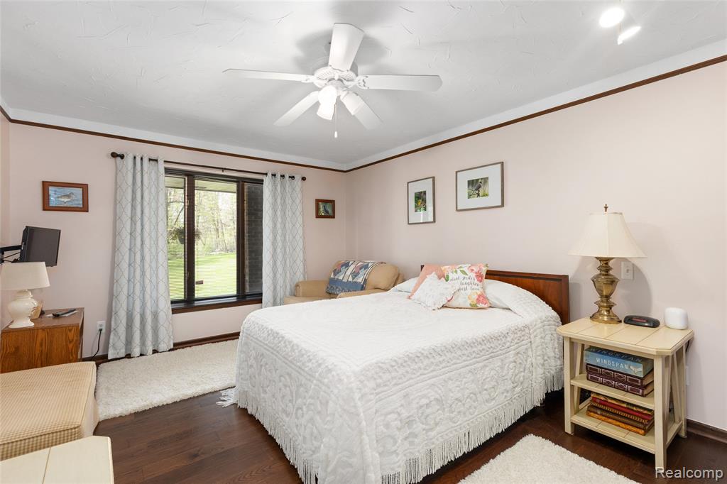 9730 Gibbs Road Clarkston, MI 48348 - Photo 14 of 39