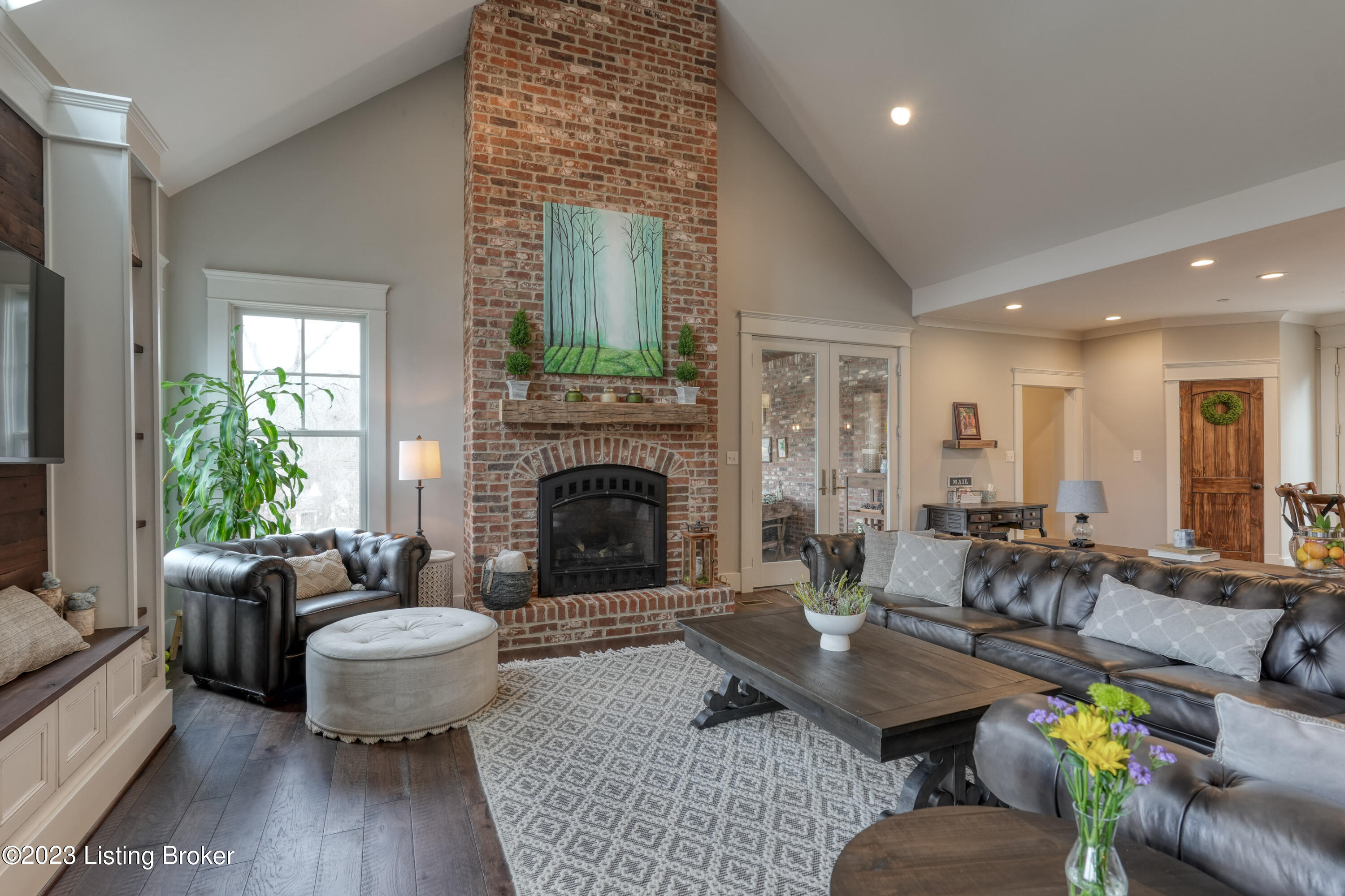 72 Westwind Road Louisville, KY 40207 - Photo 10 of 48 016 - 20230220 07082