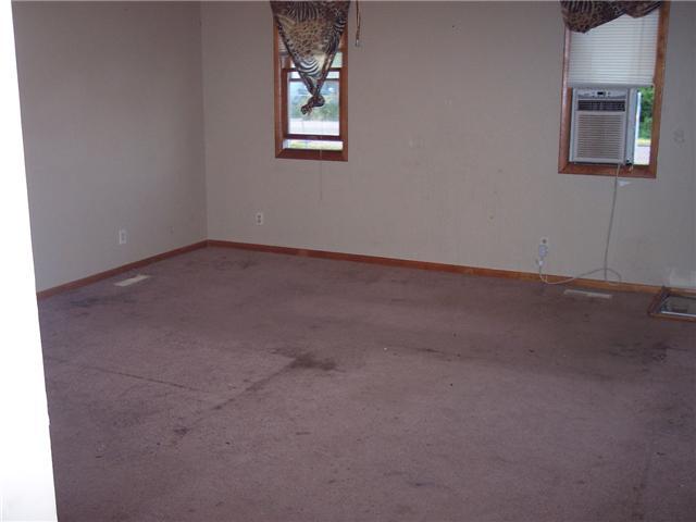2249 Whitehead Road Columbus, OH 43223 - Photo 5 of 6 Gallery Image 5