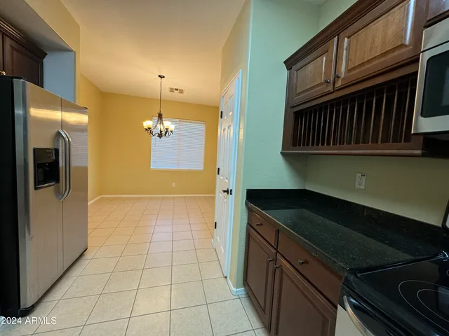 $1,995 | 2524 West Fawn Drive, Phoenix, AZ 85041