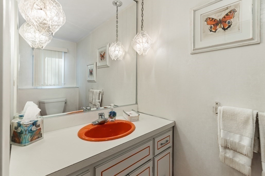 25 Chatham Way Lynnfield, MA 01940 - Photo 22 of 41