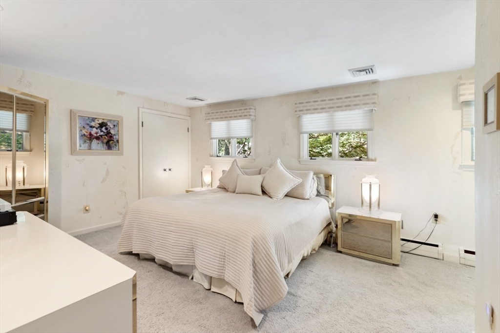 25 Chatham Way Lynnfield, MA 01940 - Photo 28 of 41