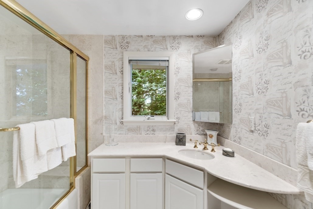 25 Chatham Way Lynnfield, MA 01940 - Photo 29 of 41