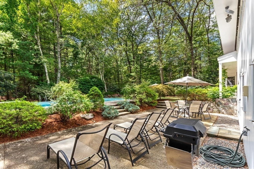 25 Chatham Way Lynnfield, MA 01940 - Photo 39 of 41