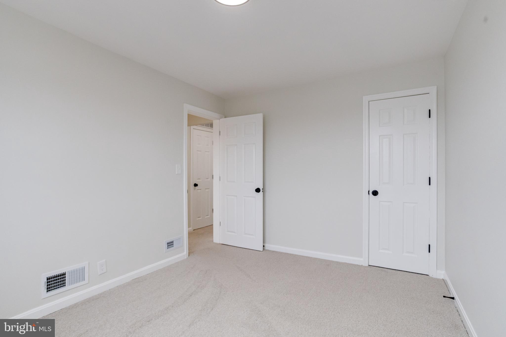 3916 2nd Street Baltimore, MD 21225 - Photo 8 of 20