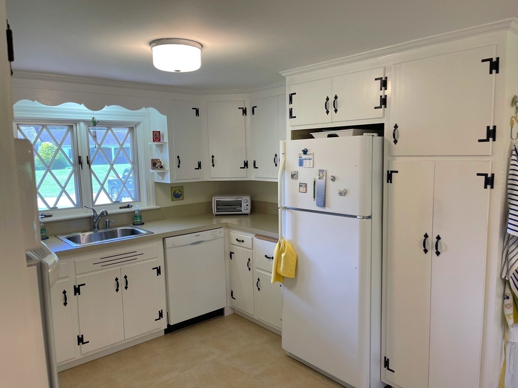 14 Captain Small Road Yarmouth, MA 02664 - Photo 15 of 25 Gallery Image 15