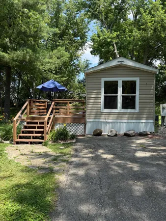 $119,900 | 124 Meadow Lane, Edgerton, WI 53534