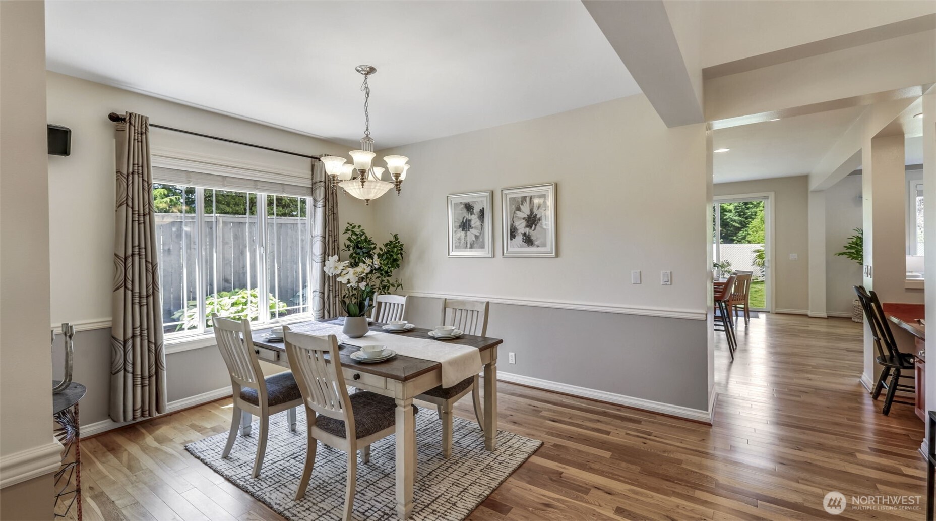 5322 Northeast 2nd Street Renton, WA 98059 - Photo 3 of 22