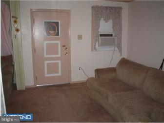 929 Barker Road Sharon Hill, PA 19079 - Photo 2 of 7 Gallery Image 2