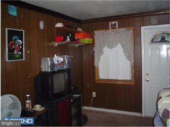 929 Barker Road Sharon Hill, PA 19079 - Photo 3 of 7 Gallery Image 3
