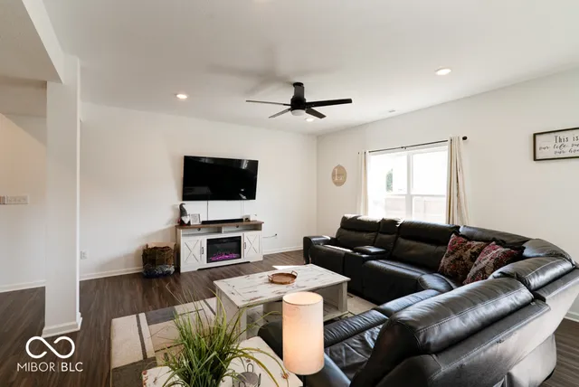 $388,000 | 234 Winding Brk Way, Pendleton, IN 46064