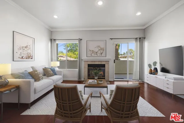 $629,000 | 5420 Sylmar Avenue, Unit 117, Sherman Oaks, CA 91401