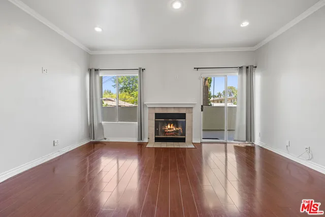 $629,000 | 5420 Sylmar Avenue, Unit 117, Sherman Oaks, CA 91401