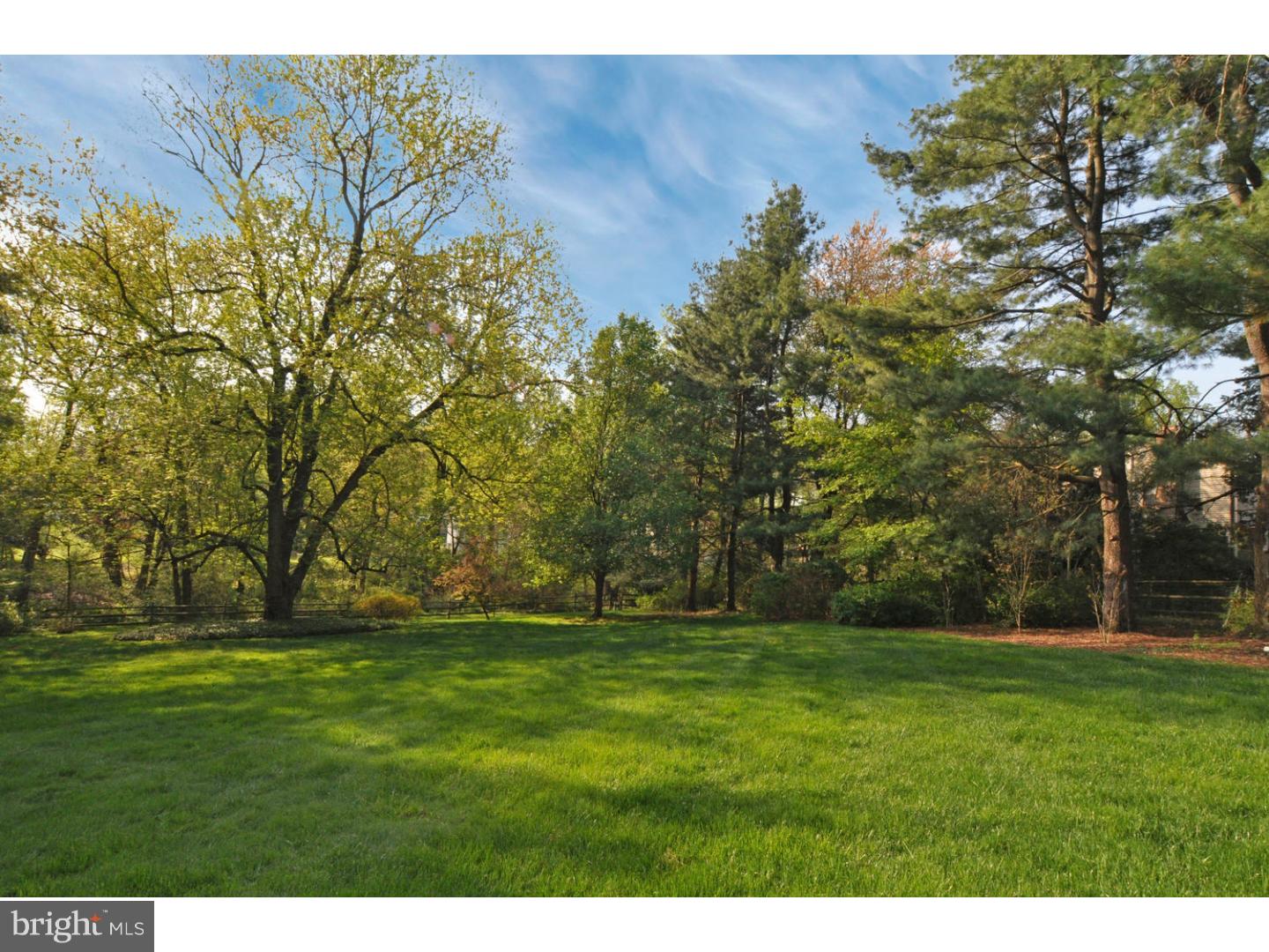2318 Terwood Road Huntingdon Valley, PA 19006 - Photo 4 of 25 View