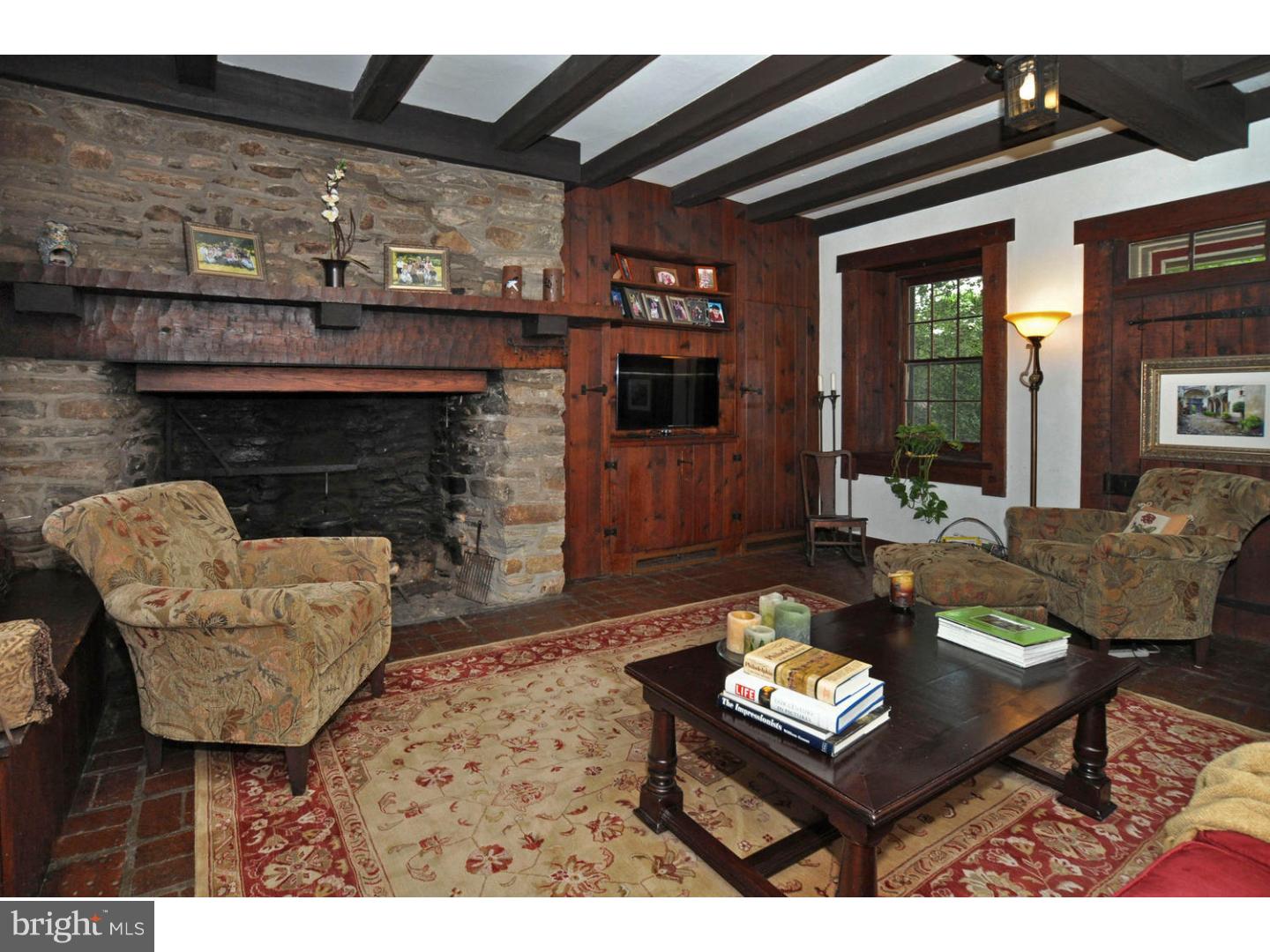 2318 Terwood Road Huntingdon Valley, PA 19006 - Photo 10 of 25 Family Room