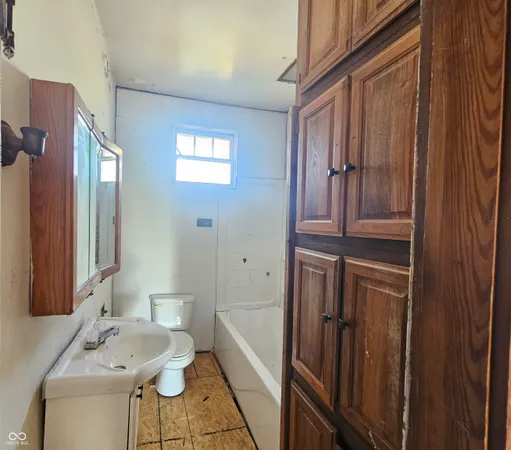 $75,049 | 234 East Commerce Street, Dunkirk, IN 47336