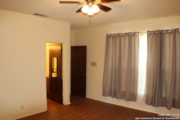 $1,195 | 5711 Larkdale Drive, San Antonio, TX 78233