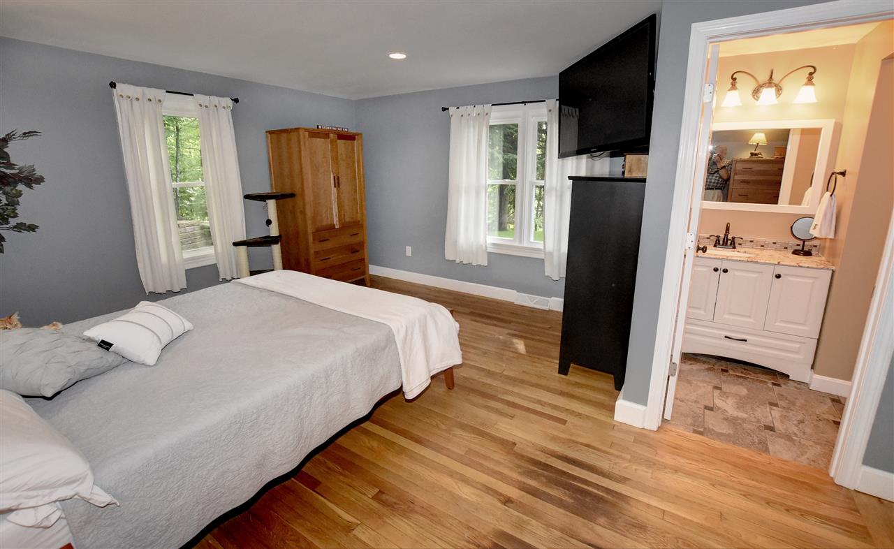 217 Chandler Road Hartford, VT 05001 - Photo 17 of 26 Gallery Image 17