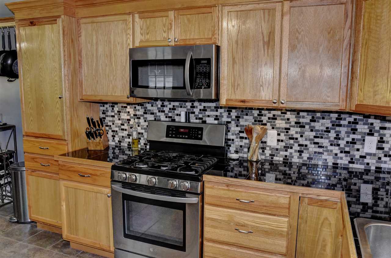 217 Chandler Road Hartford, VT 05001 - Photo 3 of 26 Gallery Image 3