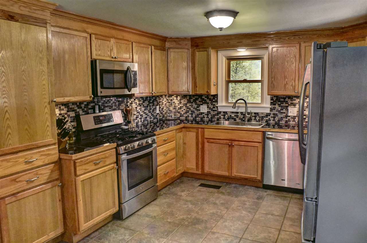 217 Chandler Road Hartford, VT 05001 - Photo 5 of 26 Gallery Image 5