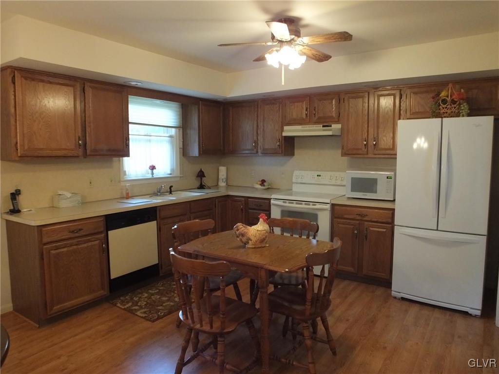 1523 Fernwood Road Slatington, PA 18080 - Photo 5 of 13 Gallery Image 5