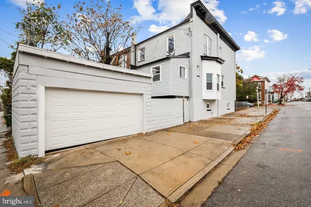 a view of a white building
