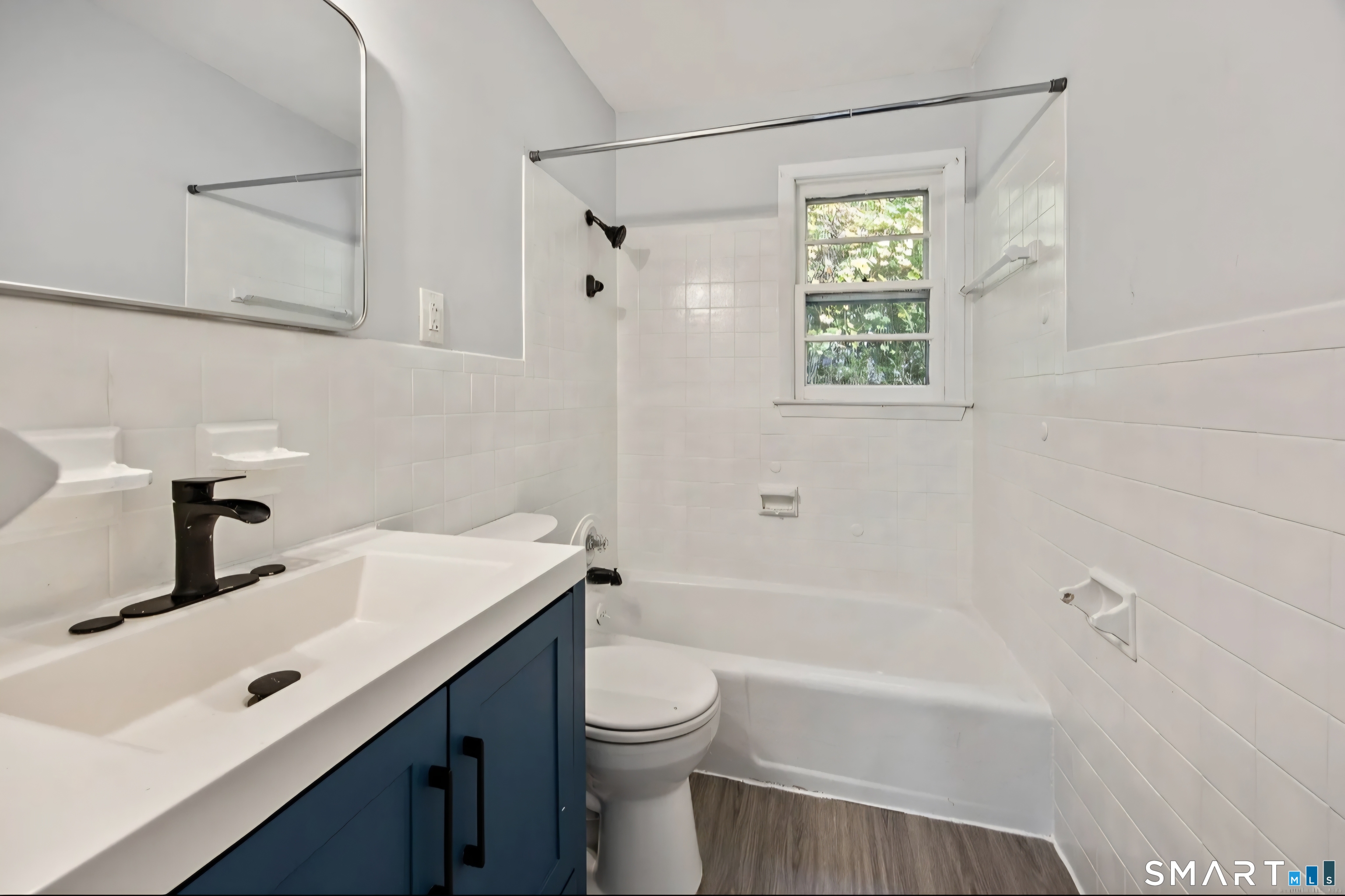 456 North Walnut Street Waterbury, CT 06704 - Photo 3 of 6