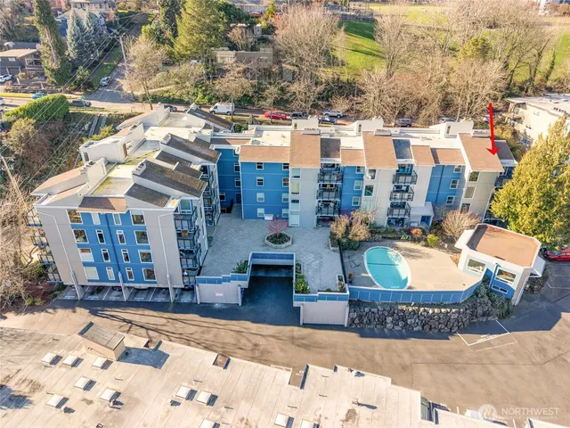 $400,000 | 2510 West Bertona Street, Unit 428, Seattle, WA 98199