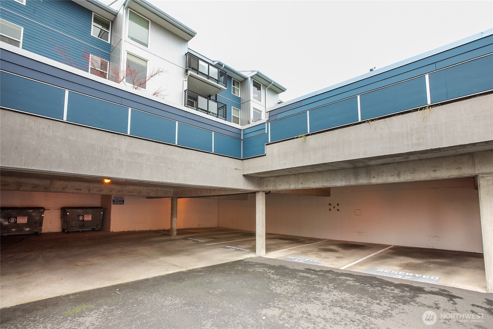 2510 West Bertona Street, Unit 428 Seattle, WA 98199 - Photo 29 of 35 a view of a building