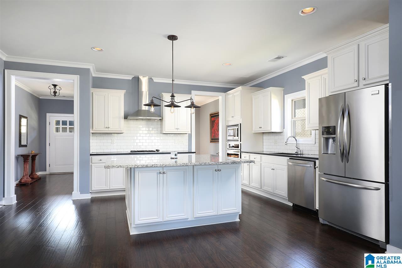 2507 Montauk Road Birmingham, AL 35226 - Photo 4 of 34