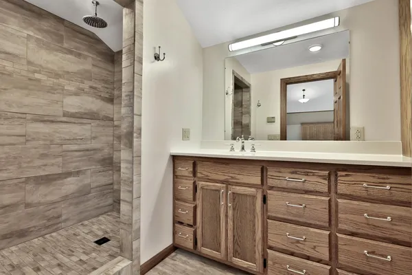 $625,000 | 632 157th Avenue Northeast, Ham Lake, MN 55304