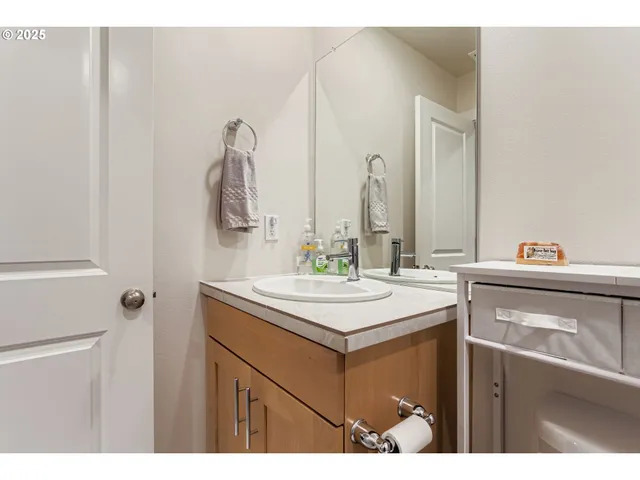 $392,500 | 3659 Southwest 209th Avenue, Hillsboro, OR 97123