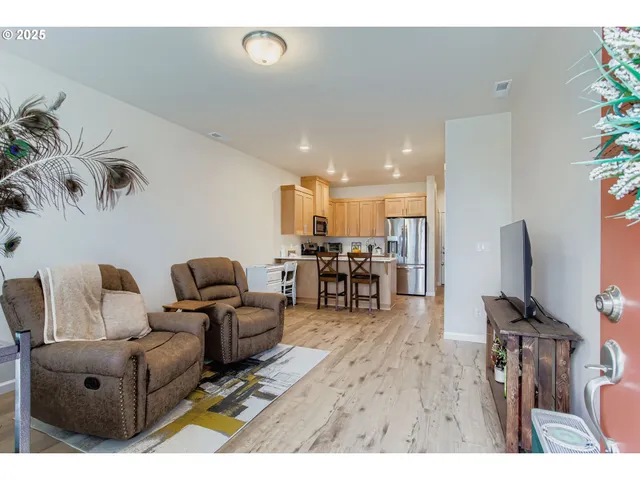 $392,500 | 3659 Southwest 209th Avenue, Hillsboro, OR 97123