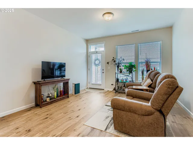 $392,500 | 3659 Southwest 209th Avenue, Hillsboro, OR 97123