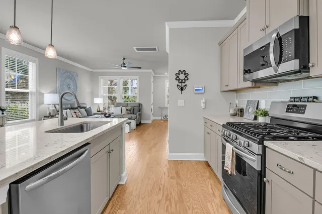 $719,000 | 2666 Park W Boulevard, Mount Pleasant, SC 29466