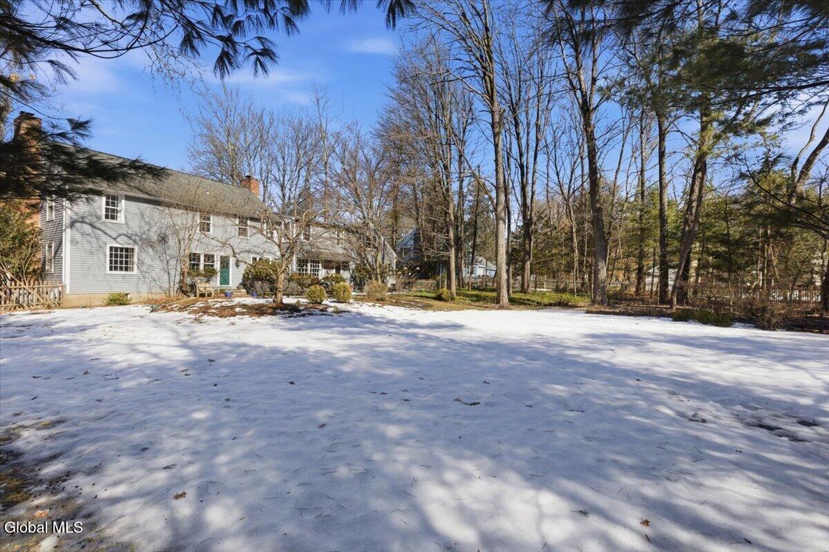 27 Wexford Road Bethlehem, NY 12054 - Photo 50 of 79 59-054_MW2_4089