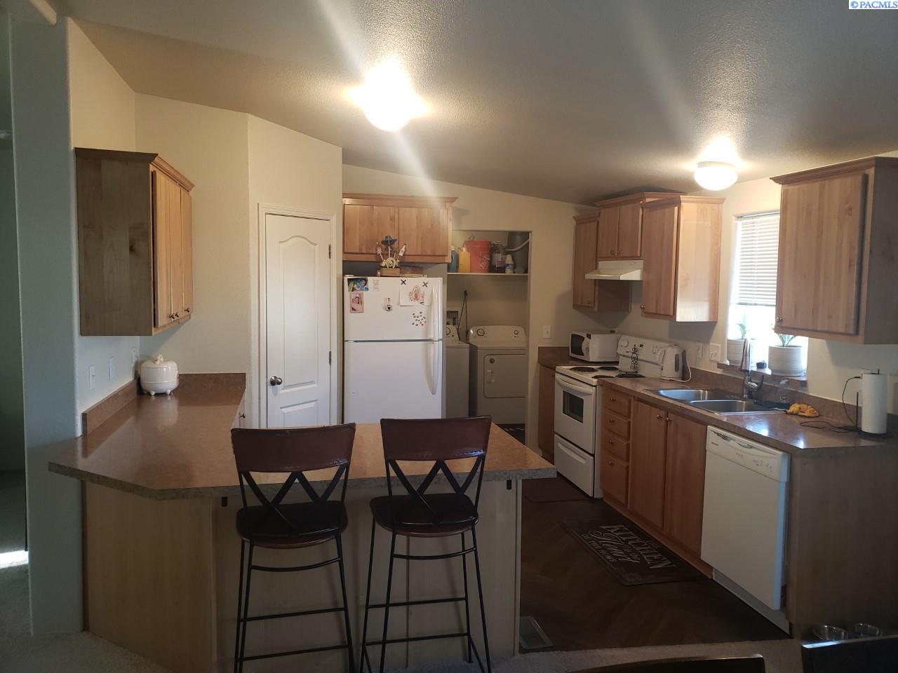 200802 East Game Farm Road, Unit 112 Kennewick, WA 99337 - Photo 2 of 9 Gallery Image 2