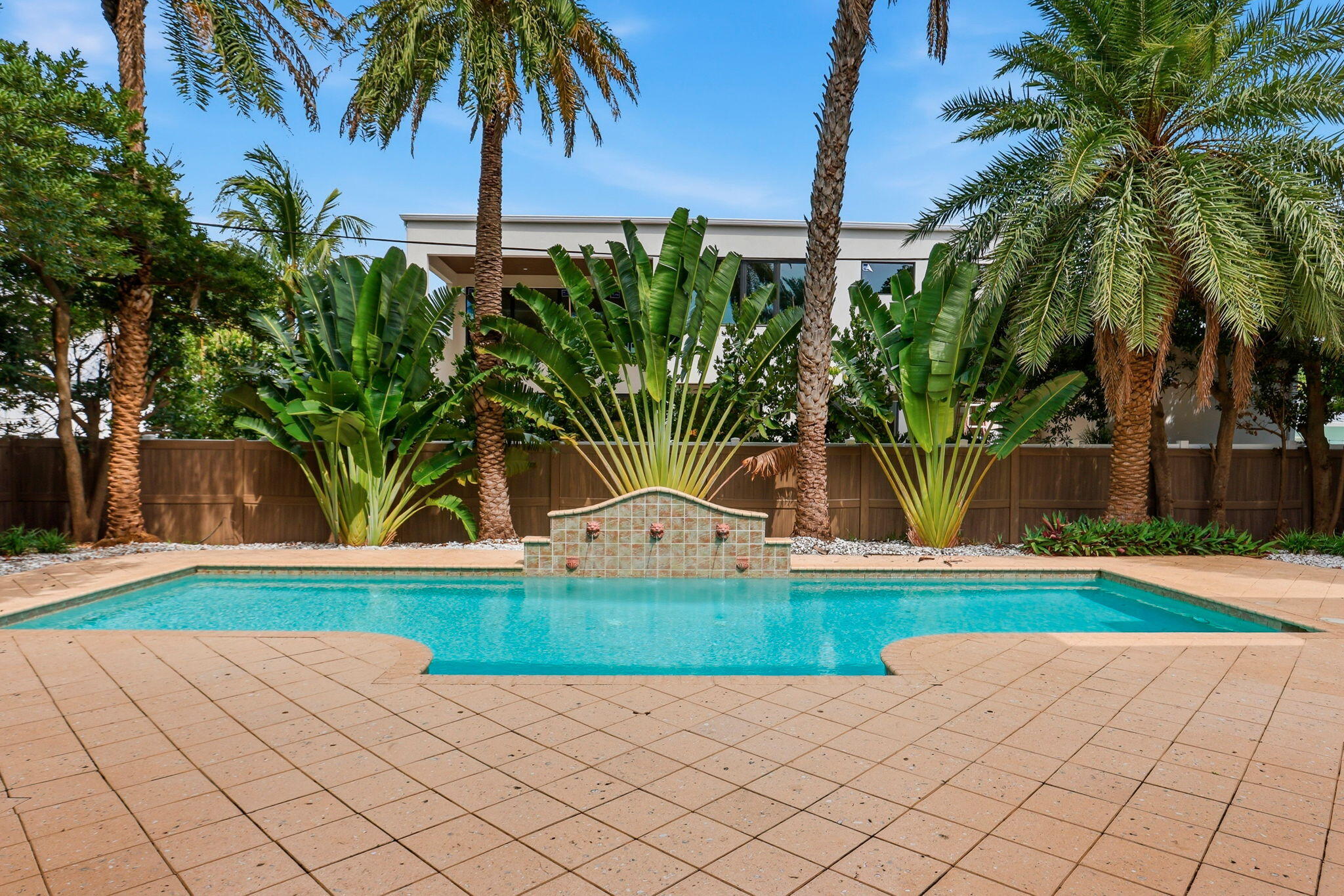 260 Northeast Wavecrest Court Boca Raton, FL 33432 - Photo 54 of 71 Pool