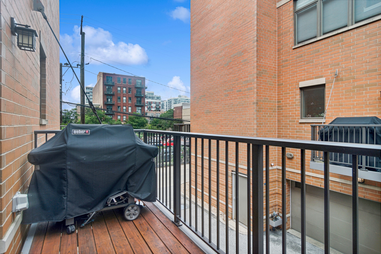 1648 South Prairie Avenue, Unit 4 Chicago, IL 60616 - Photo 14 of 30 a view of balcony with furniture
