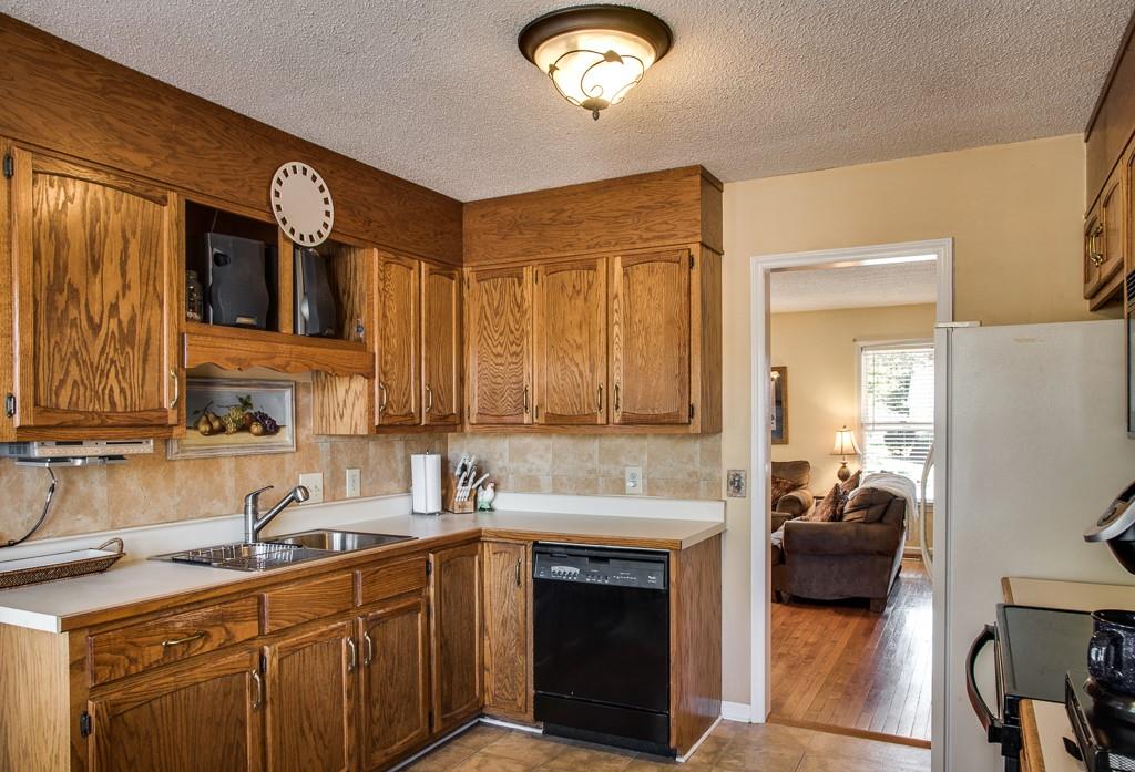 12 Fox Ridge Drive Granite Falls, NC 28630 - Photo 10 of 31 Gallery Image 10