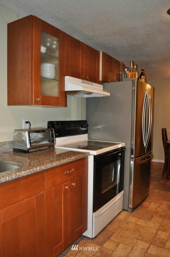 11626 Southeast 164th Street Renton, WA 98058 - Photo 4 of 11 Gallery Image 4