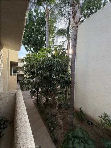 $2,850 | 5325 Newcastle Avenue, Unit 240, Encino, CA 91316